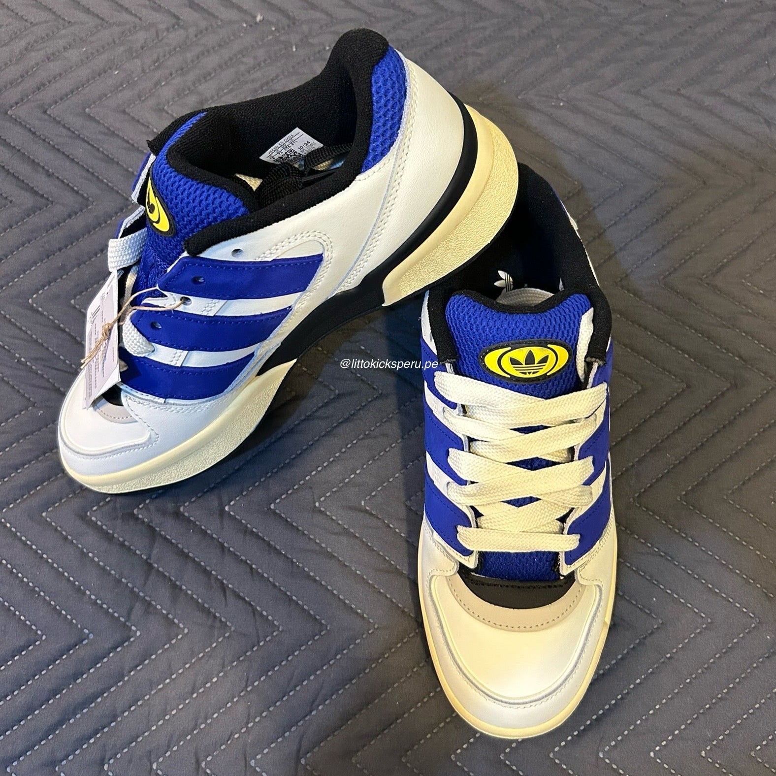 ADIDAS FORUM 2000