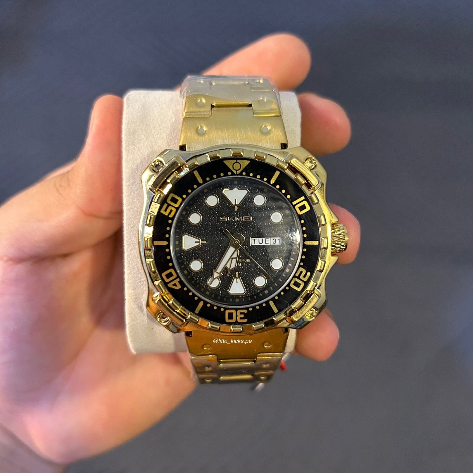 SKMEI DORADO CARA NEGRA - 9385