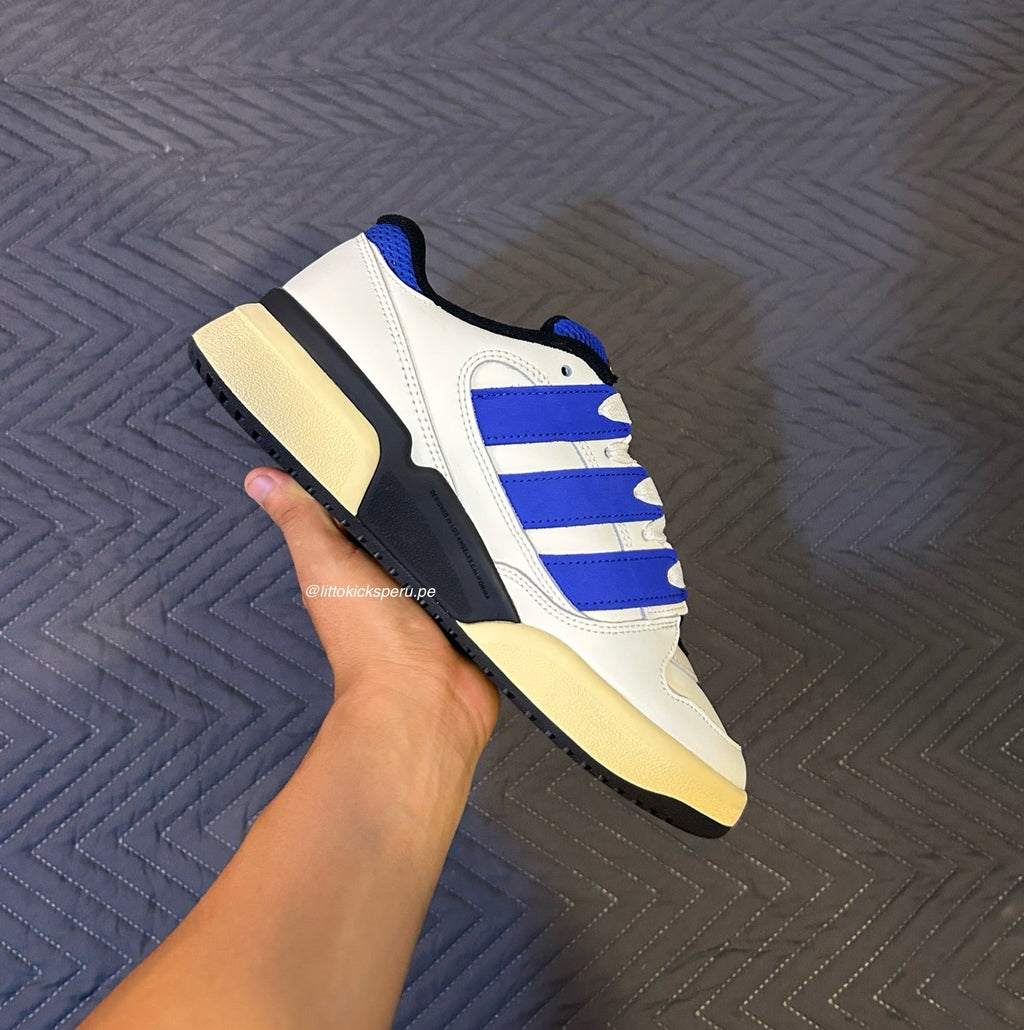 ADIDAS FORUM 2000