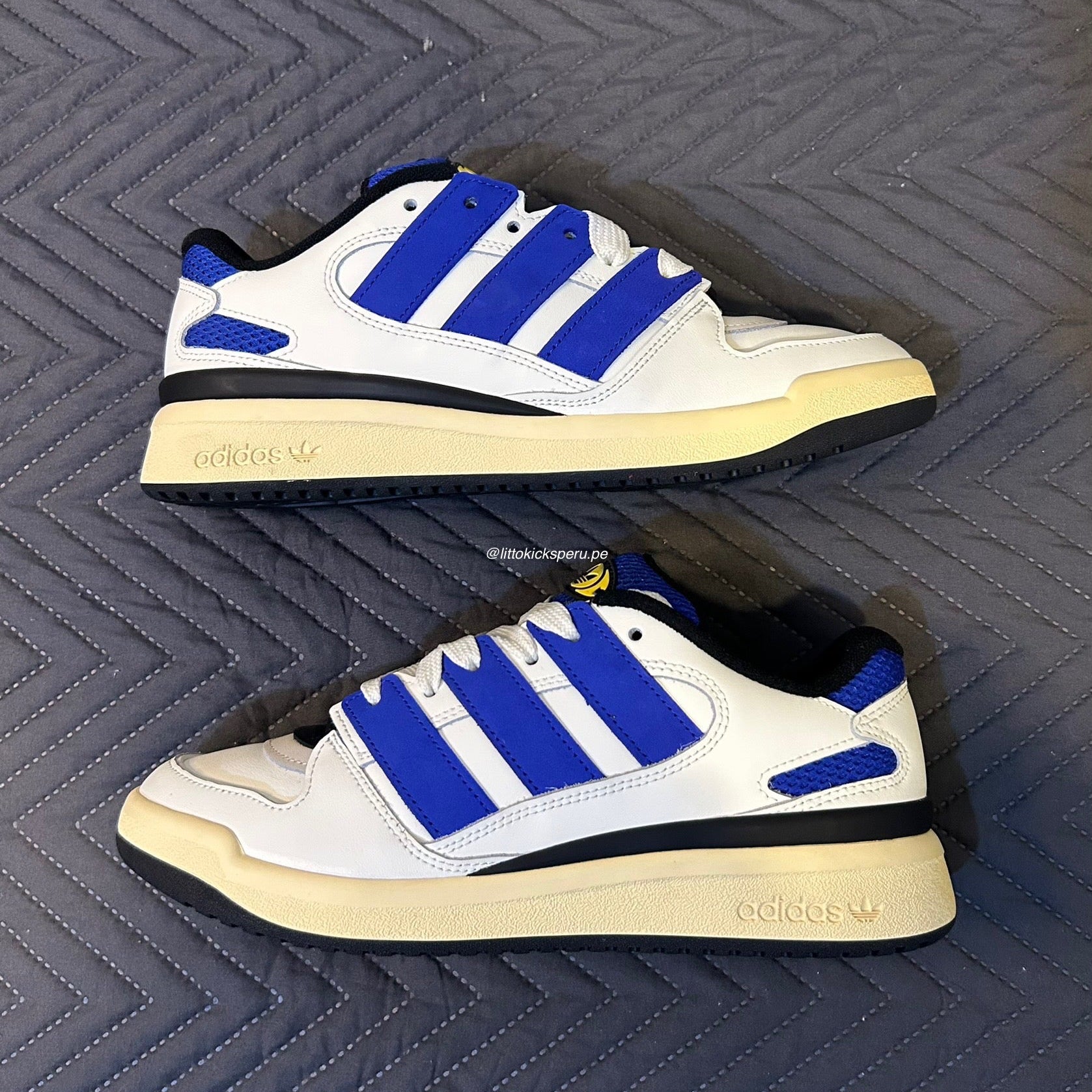 ADIDAS FORUM 2000