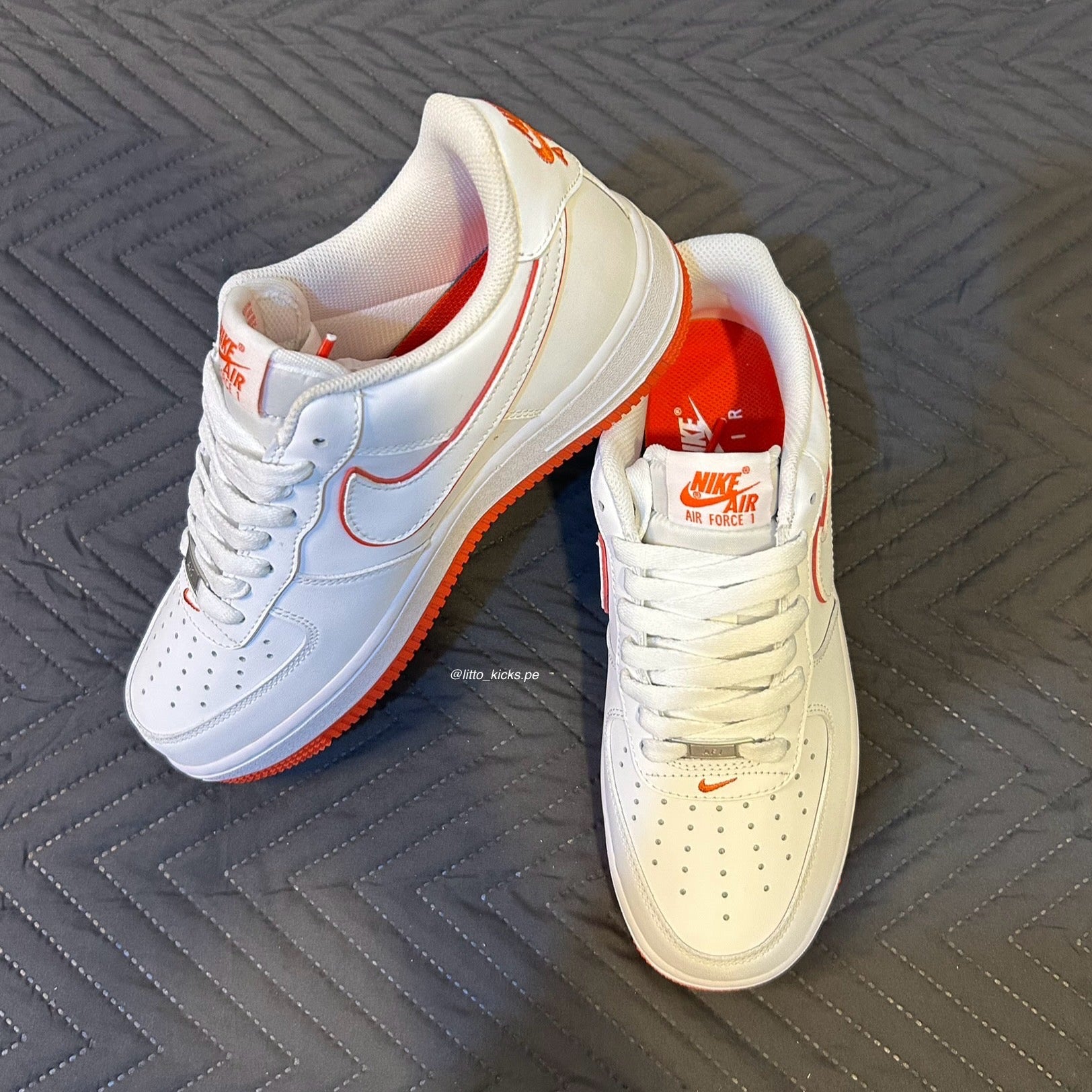 NIKE AIR FORCE 1