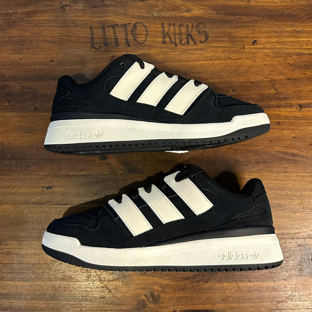 Adidas Forum2000